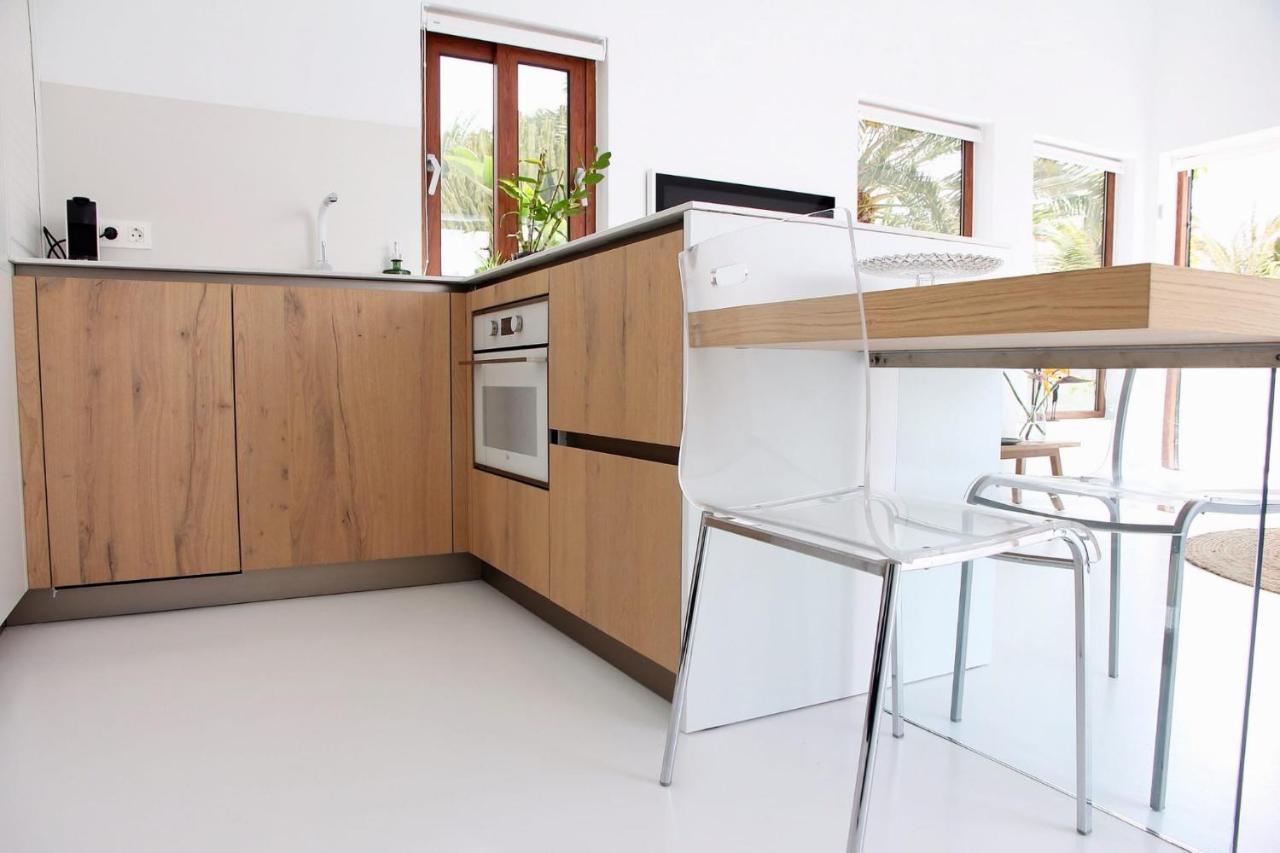 Unique, Stylish & Calm El Estanque By The Sea, Adults Only Villa Costa Teguise Luaran gambar
