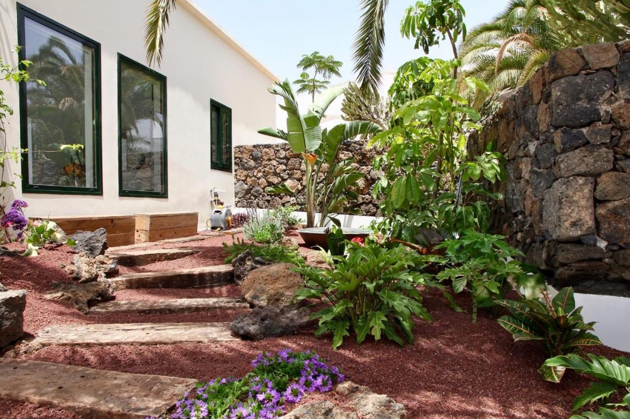 Unique, Stylish & Calm El Estanque By The Sea, Adults Only Villa Costa Teguise Luaran gambar